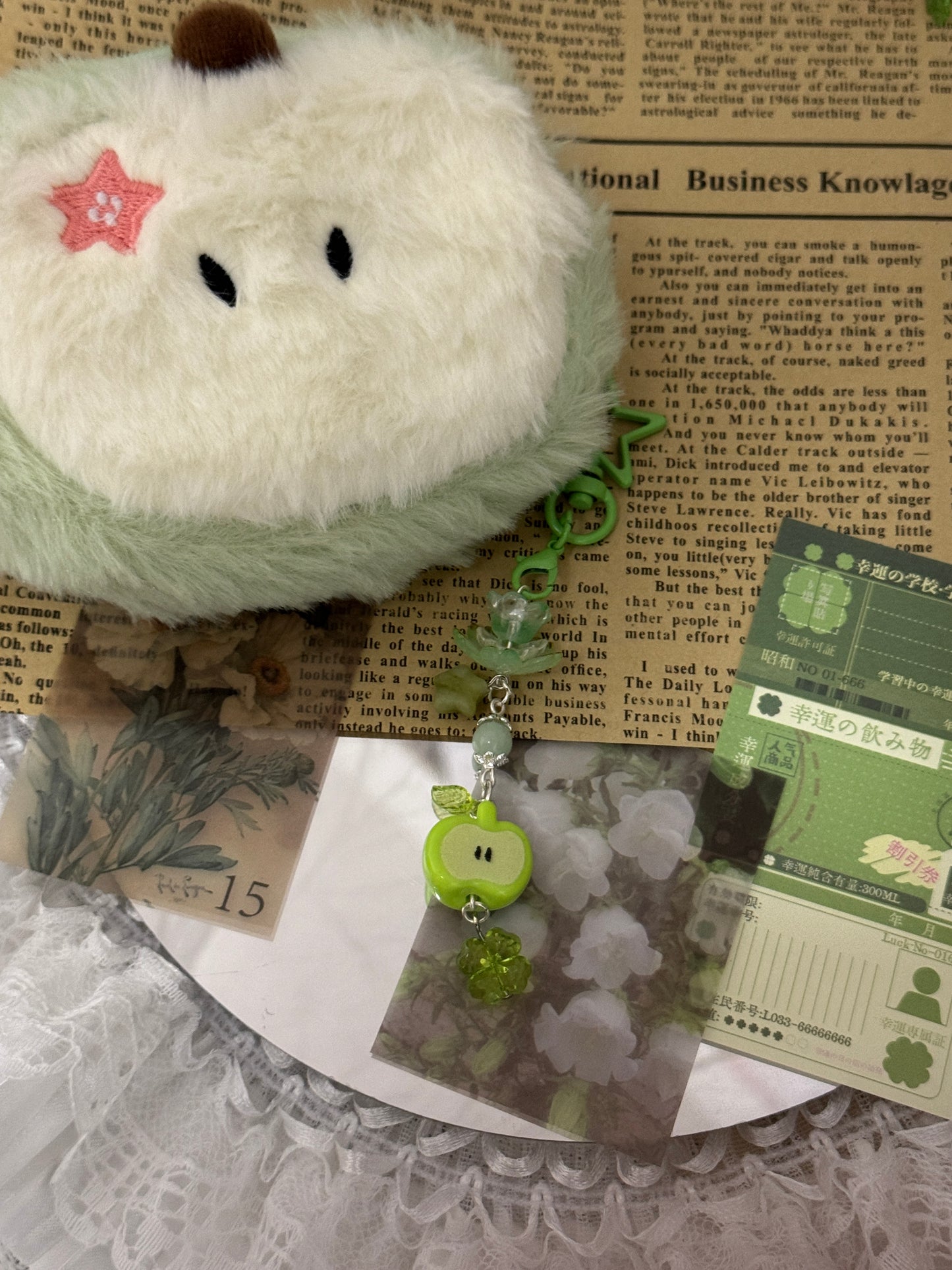 Apple Lily White keychain ✨🍏🍀