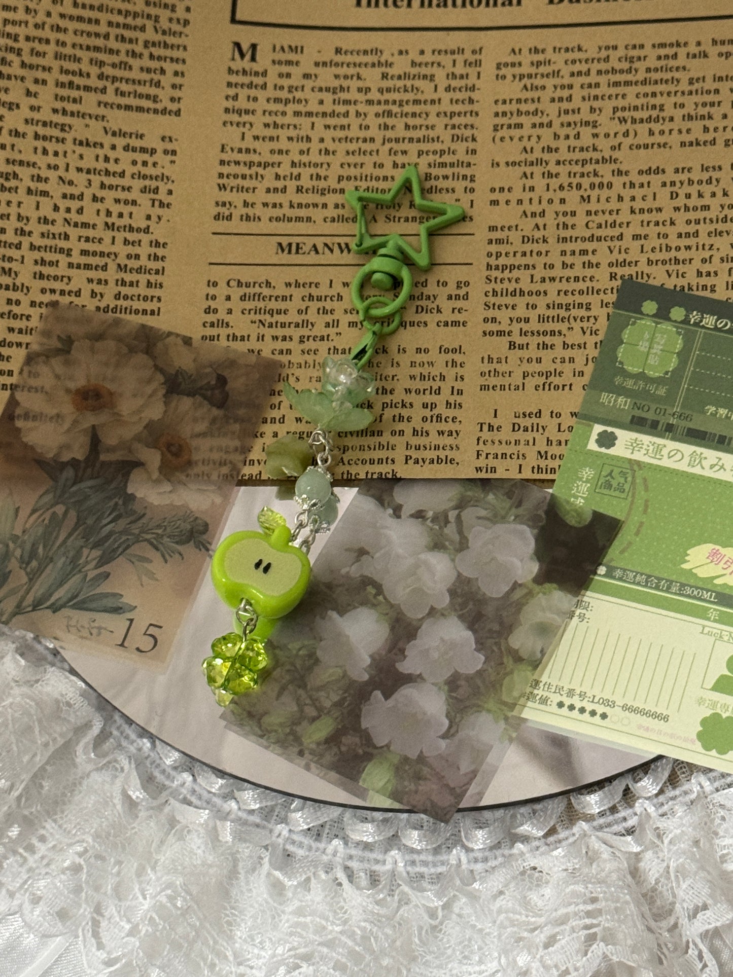 Apple Lily White keychain ✨🍏🍀