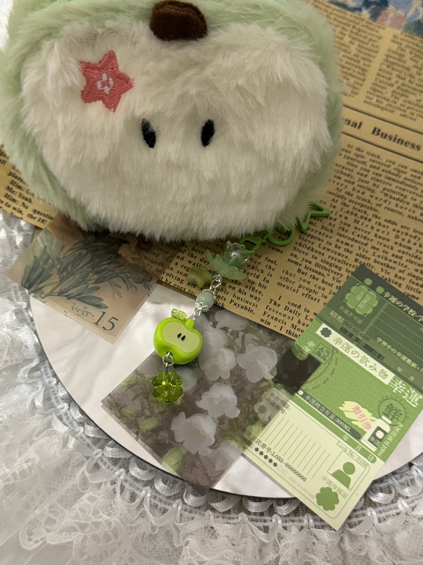 Apple Lily White keychain ✨🍏🍀